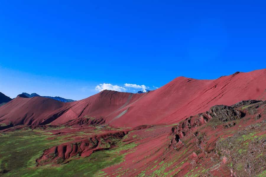 Rainbow Mountain Vinicunca Short Route + Red Valley - The hike to Vinicunca: 3.5 km, thin air, and big rewards