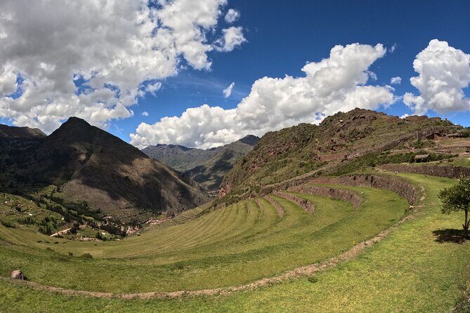 Sacred Valley and Machu Picchu 2 Day Tour with Hotel - Back in Aguas Calientes: lunch options and timing to Ollantaytambo