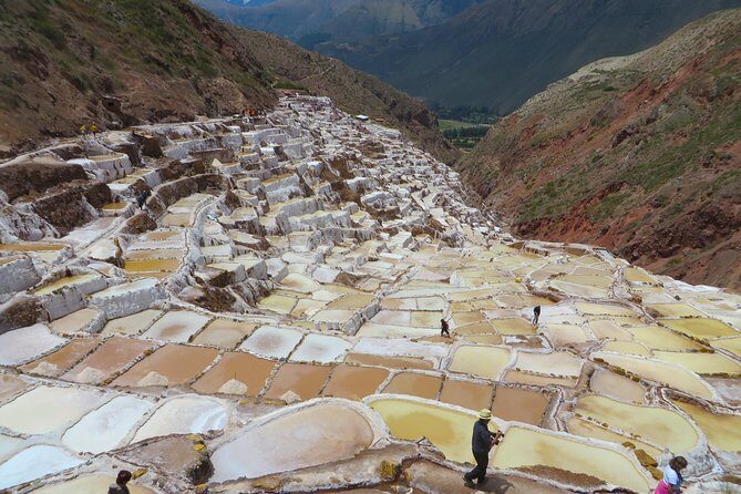 Sacred Valley and Maras and Moray Full Day with Small Group Tour - Private guide energy: you’ll spend less time guessing