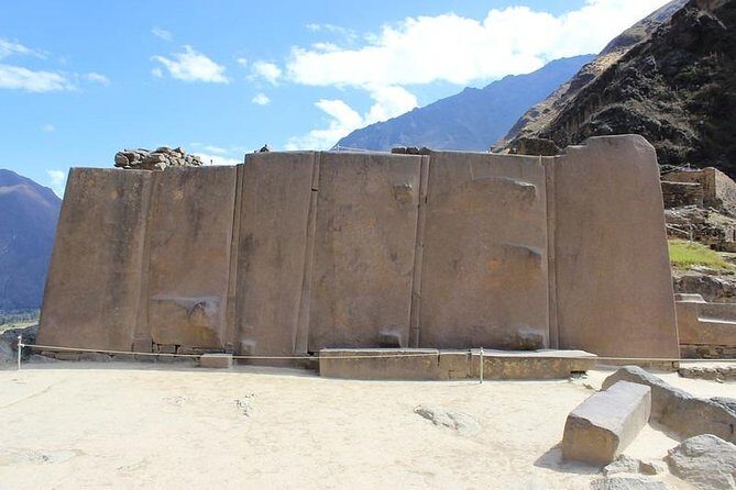 Sacred Valley Day Trip: Maras & Moray, Ollantaytambo and Pisaq - Chinchero (first stop): textiles, ceramics, and a church with old paintings