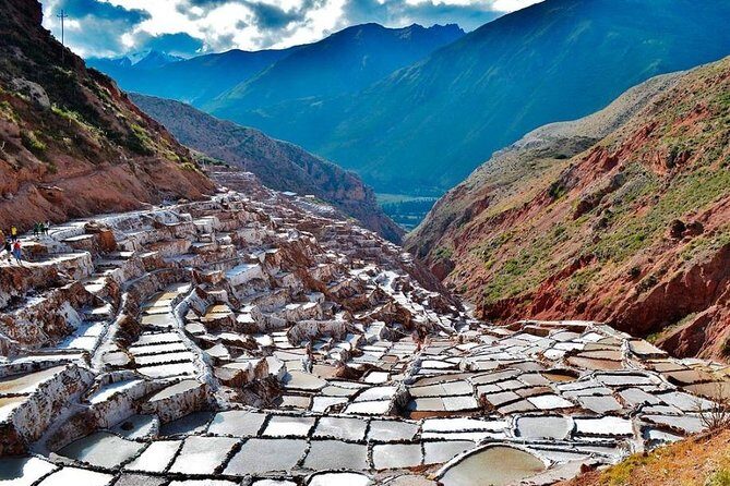 Sacred Valley Day Trip: Maras & Moray, Ollantaytambo and Pisaq - Ollantaytambo: the living Inca city and its defensive fortress