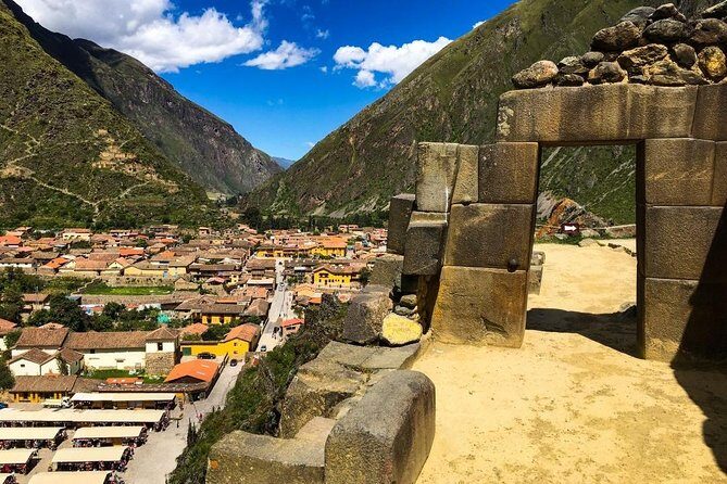 Sacred Valley From Ollantaytambo||Prívate Tour|| ending in Cusco - Ollantaytambo at 8:00 am: Ruins, Terraces, and a Living Market