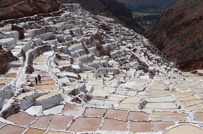 Sacred Valley Max: Small Group Tour with Local Lunch - Chinchero’s village culture: church over Inca foundations and a weaving demo