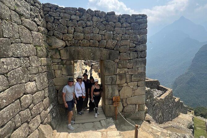 Sacred Valley of the Incas and Machupicchu Tour from cusco - Machu Picchu Day: Bus to the Gate and a 2-Hour Guided Walk