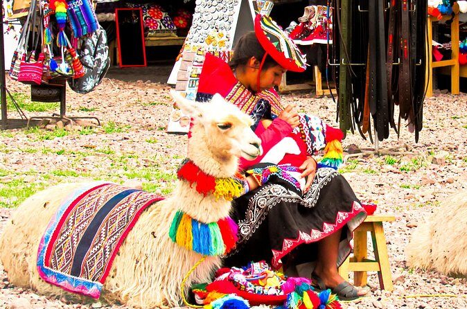 Sacred Valley of the Incas Guided Tour with Buffet Lunch - Ollantaytambo: terraces, fortress, and a town that still functions