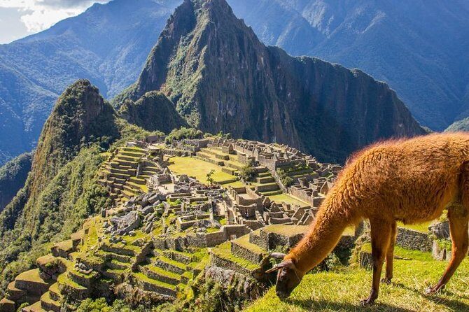 Sacred Valley to Machu Picchu Connection (2 Days) - Sacred Valley in One Packed Day: Pisac, Urubamba Lunch, and Ollantaytambo