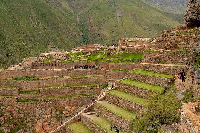 Sacred Valley tour (Day Trip) - Manos De La Comunidad: alpacas, llamas, and a simple farm reset
