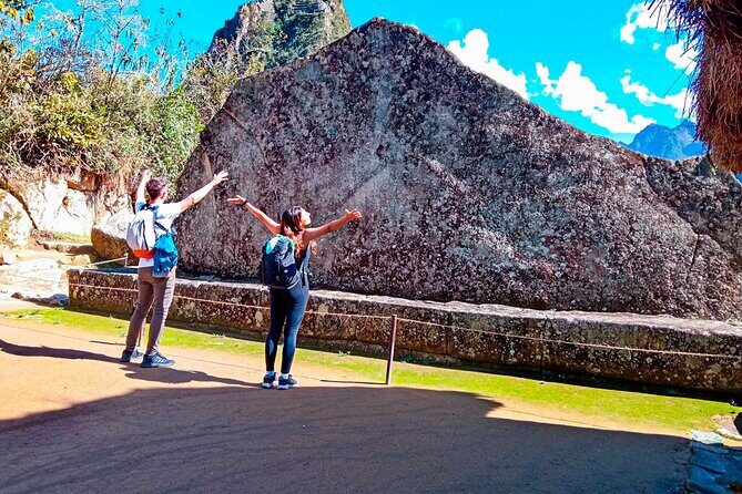 Sacred Valley Tour with Machu Picchu by Panoramic Train 2-Day - Day 2 Machu Picchu: bus up, passport entry, and a focused 3-hour guided visit