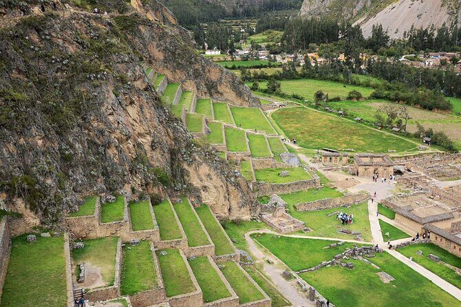 Sacred Valley VIP Chinchero Maras Moray Ollantaytambo Pisaq - Urubamba Lunch Stop: Semi-Buffet and Andean Flavor