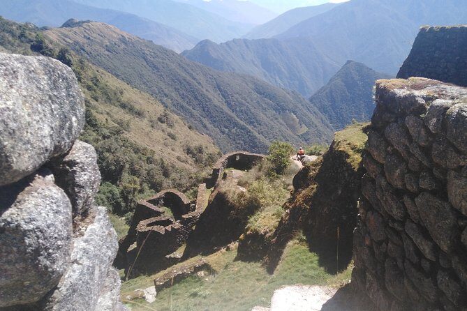 Salkantay Trek & Inca Trail to Machu Picchu 7D-6N - Day 6: Phuyupatamarca and Intipata, then Winay Wayna and porter ceremony