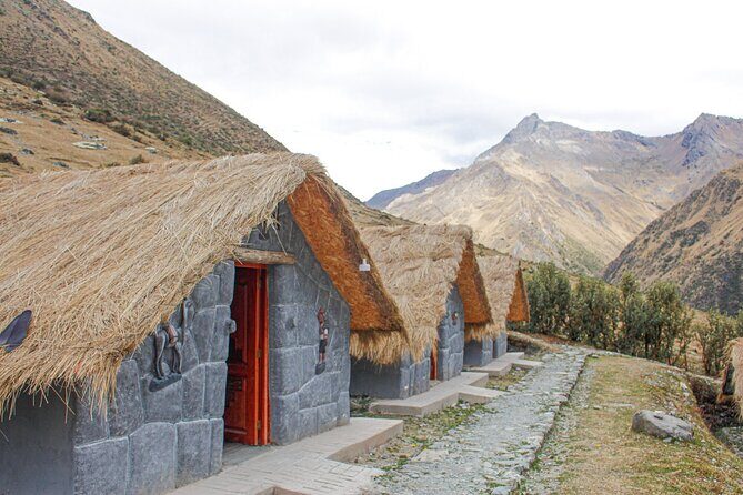 Salkantay Trek to Machu Picchu 5 Days and 4 Nights - Day 4: Lucmabamba to Llactapata (2,700 m) and onward to Aguas Calientes