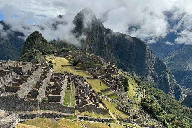 Salkantay Trek to Machupicchu 4 Days and 3 Nights - Day 2 down the mountain: cloud forest hikes, orchids, and fruit at your feet