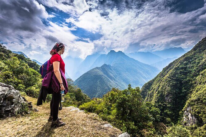 Short 2-day Inca Trail to Machu Picchu - Ollantaytambo train and Aguas Calientes: the middle step that makes day 1 work