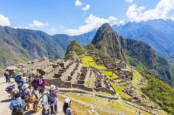 Short 2-day Inca Trail to Machu Picchu - Aguas Calientes lunch and the return to Cusco