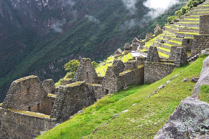 Short Inca Trail hike to Machupicchu 2 days 1 night - Sun Gate Arrival, Then Machu Picchu at Sunset