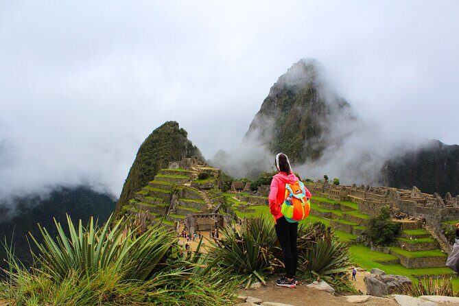 Short Inca Trail hike to Machupicchu 2 days 1 night - Sacred Sites Walk: What You’ll See in the Citadel