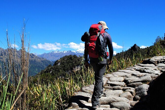 Short Inca Trail Machu Picchu - Day 1: From Cusco to KM 104, Wiñay Wayna, and the Sun Gate