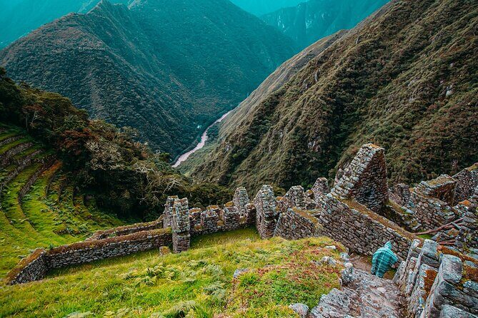 Short Inca Trail to Machu Picchu 2 Days/1 Night - Small-group pace and what the guides add (Coco and Ruty included)