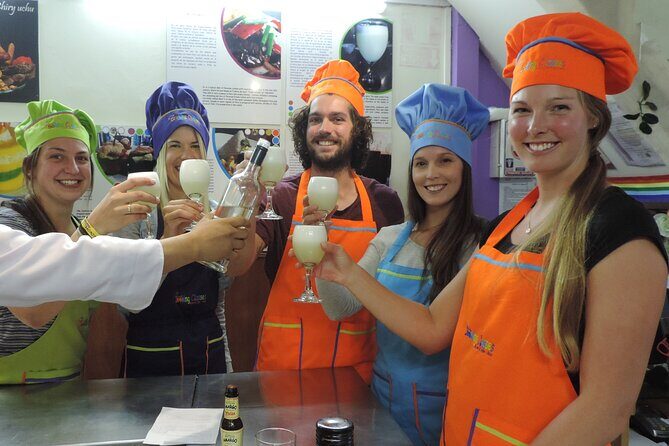 Short Peruvian Cooking Class by Pete - Ají de Gallina: Cutting, Cooking, and Learning Peruvian Comfort Food