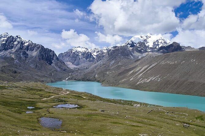 Singrenacocha Lagoon from Cusco - Getting to Yanamarca: Registration, Basic Facilities, and Snacks