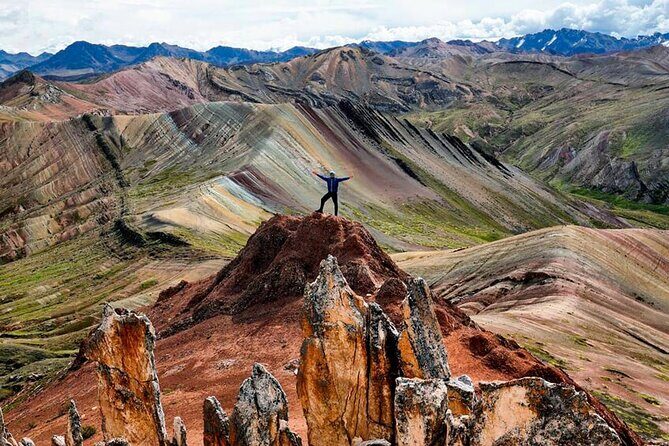 Small Group Full-day Rainbow Mountains of Palcoyo Trek from Cusco - Early pickup and the bumpy road reality (plus breakfast)