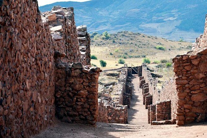 South Valley Private Tour from Cusco (full day) - Stop 2: Pikillaqta, the flea-town ruins at 3,350 meters