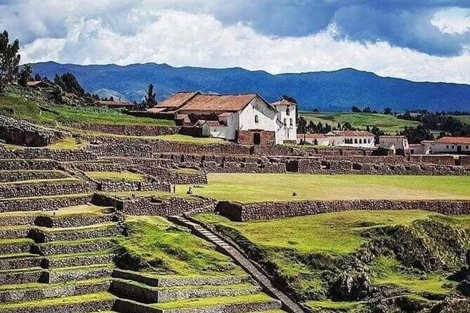 the Incas' Sacred Valley - Urubamba buffet lunch: a real reset between ruins
