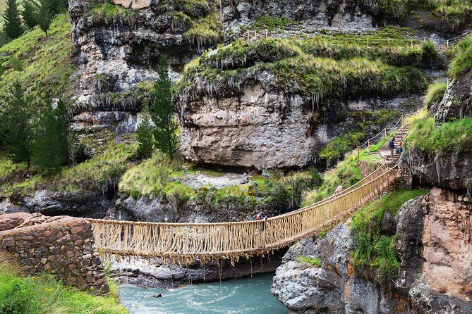 The last inka bridge "Q´eswachaka" service in private - Why the Q’eswachaka bridge is more than a photo stop