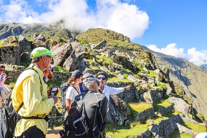 Ticket to Machu Picchu Round Trip Bus with Tourist Guide - Entering Machu Picchu: What You’ll See at the Historic Sanctuary
