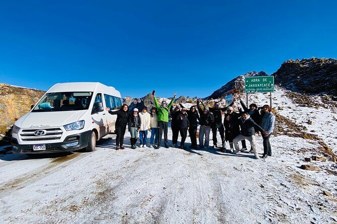 Tour in one day Glacier Quelccaya Suyuparina Cusco - Phinaya local lunch: the highland break that keeps it human
