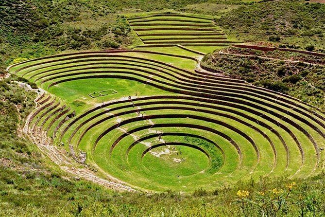Tour Moray & Salt Mines with textile visit in Chinchero |Private| - Moray and Maras: Two Inca Food Experiments in One Route