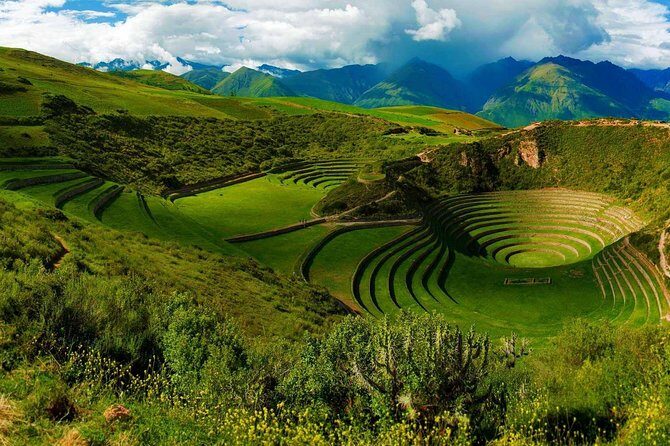Tour Moray & Salt Mines with textile visit in Chinchero |Private| - Private-Guide Perks: Getting Answers Fast and Better Photos