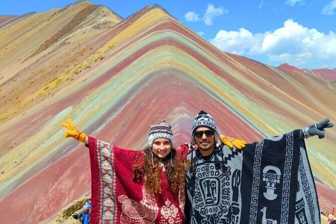 Tour Rainbow Mountain in Cusco - Buffet lunch in Cusipata: refuel without rushing