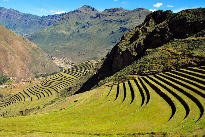 Tour Sacred Valley with Maras and Moray - Stop 2: Moray terraces—why the circular pits matter