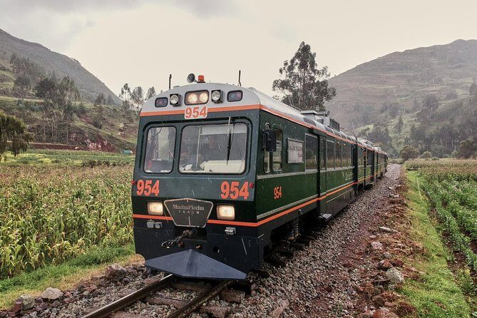 Tour to Machu Picchu 2D-1N by 360 ° Panoramic train INCA RAIL From Your hotel in Cusco. - Cusco to Aguas Calientes by 360° INCA RAIL: why this day feels smoother