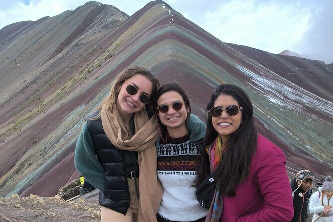 Tour to the Vinincunca Rainbow Mountain + Red Valley from Cusco - The 1-hour walk to Vinincunca: steady effort over speed