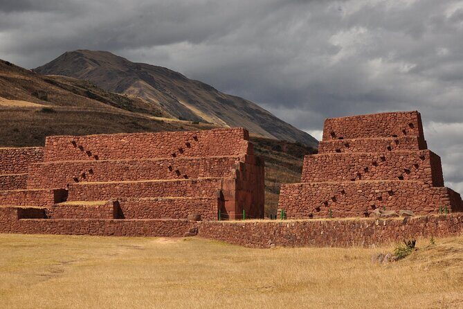Tour Valle Sur Cusco: Typon, Pikillacta and Andahuaylillas - Stop 2: Andahuaylillas and planning for the PEN10 fee