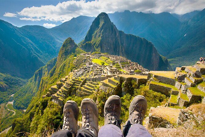 Traditional Cusco 4 days: city, Sacred Valley, Machu Picchu & Rainbow Mountain - Sacred Valley Day 2: Pisac market, Ollantaytambo’s living fortress, and Chinchero textiles