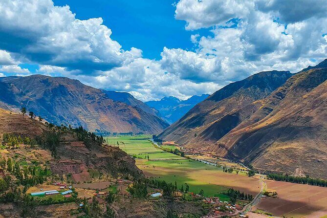 Transfer from Cusco Airport to Sacred Valley hotels - Door-to-Door in the Sacred Valley: Less Hassle, More First-Stop Time