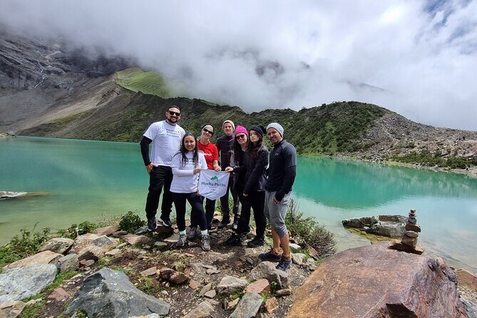 Trek Humantay & Salkantay by SkyCamp 2 Dias - Guides and small-group pace: the practical difference
