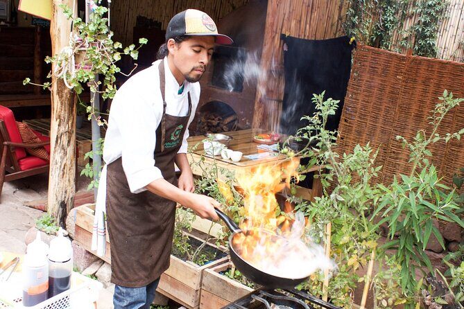 Try Gourmet Peruvian cuisine with a Local in the Sacred Valley of Urubamba - Where you eat: your meal served with the hosts, not a restaurant script