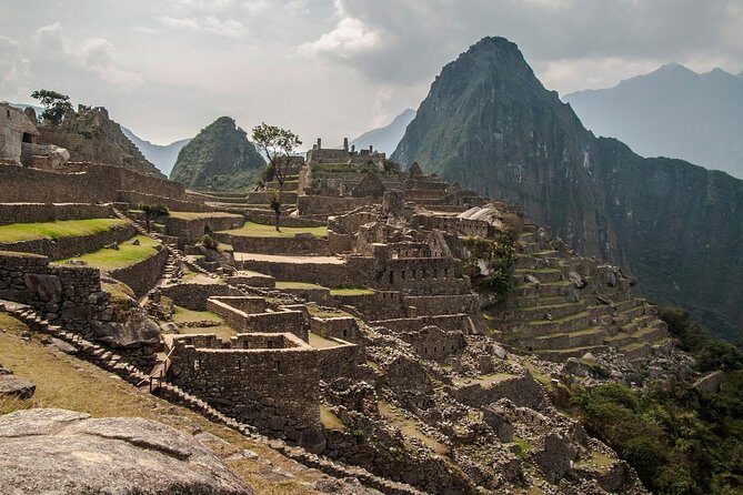 Ultimate 1-Day Machu Picchu Adventure by Train - Your guided Machu Picchu walk: 2.5 to 3 hours of clarity