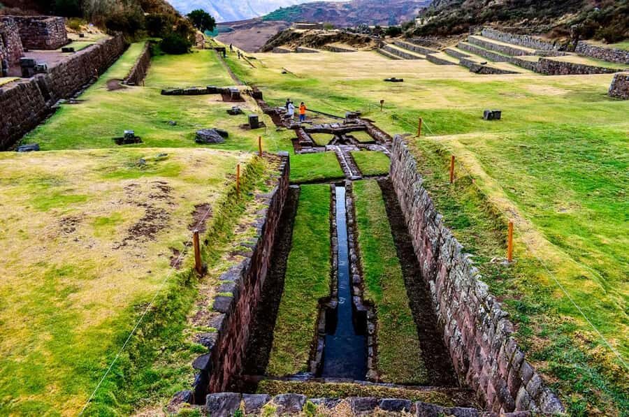 Valle Sur Cusco | half day - Tipón: Inca waterworks you can still make sense of