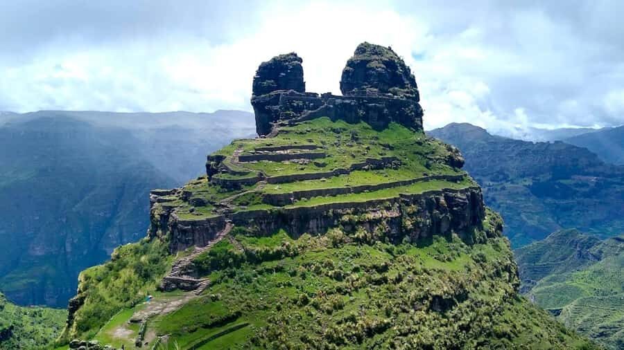 "Waqra Pucara, The Majestic Fortress Revealing Secrets of the Andes". - Acomayo breakfast and the Pomacanchi Lagoon pass