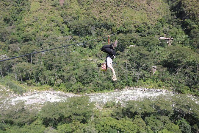 zip line adventure in machupicchu - Where you begin and how the day is paced (Santa Teresa pickup and return)
